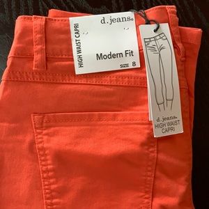 D. Jeans high waist capri’s coral pink
